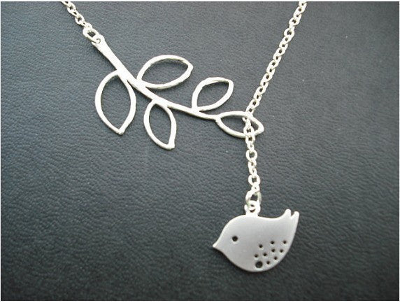 STYLISH WOMEN'S LEAF BIRD PENDANT NECKLACE