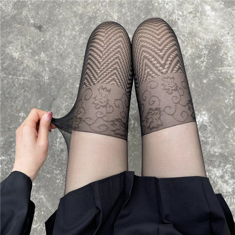 WAVY SILK STOCKINGS ARE SPLICING FAKE HIGH TUBE PANTYHOSE
