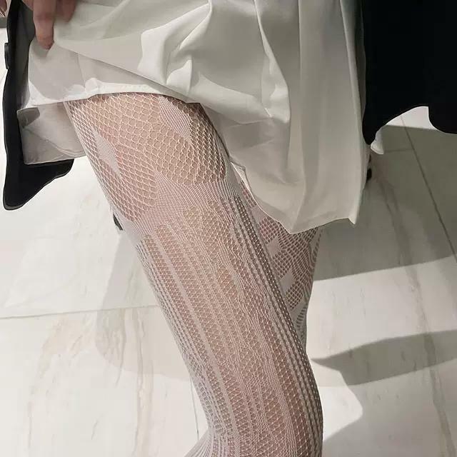 FASHION ASYMMETRIC PATTERN FASHION HOLLOW OUT TREND LONG TUBE BOTTOMED PANTYHOSE