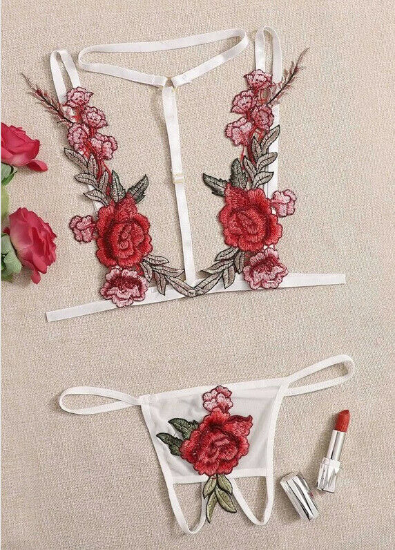 THREE-POINT EMBROIDERY TRANSPARENT PAJAMA LACE SUIT NIGHTDRESS