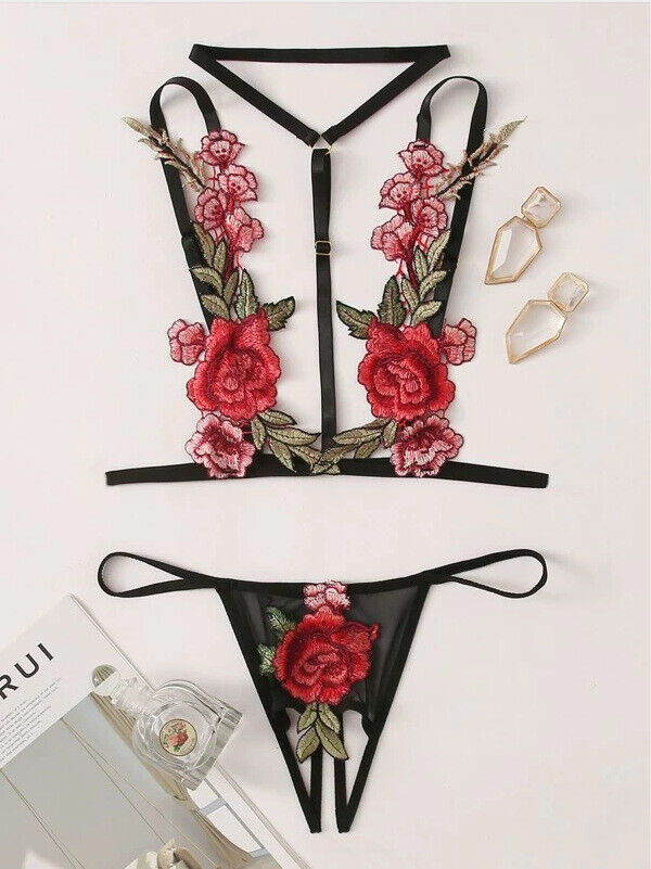 THREE-POINT EMBROIDERY TRANSPARENT PAJAMA LACE SUIT NIGHTDRESS