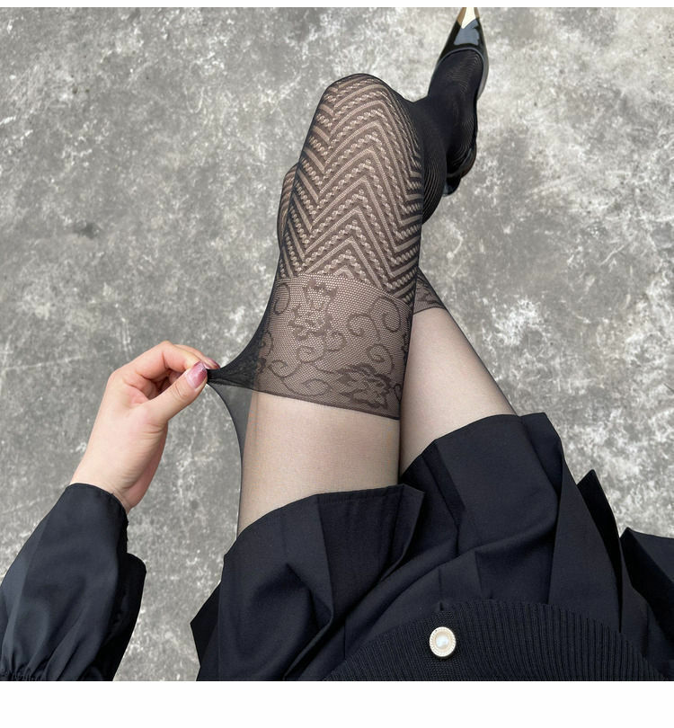 WAVY SILK STOCKINGS ARE SPLICING FAKE HIGH TUBE PANTYHOSE