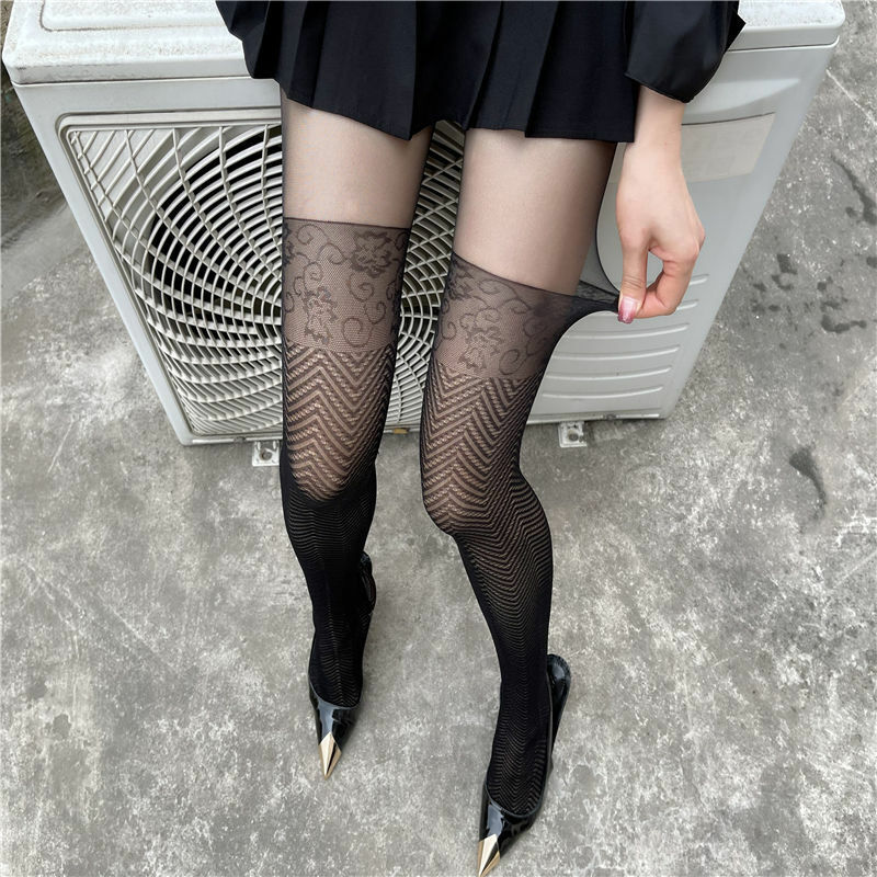 WAVY SILK STOCKINGS ARE SPLICING FAKE HIGH TUBE PANTYHOSE