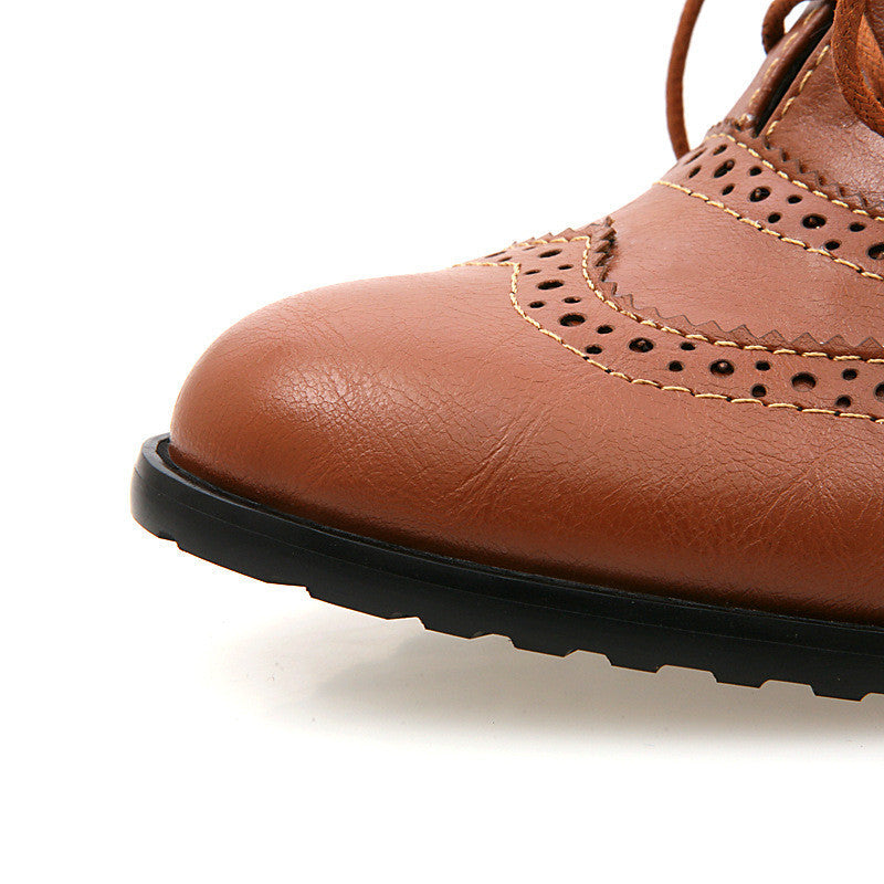 British Style Carved Classy Lace up Oxford Shoes
