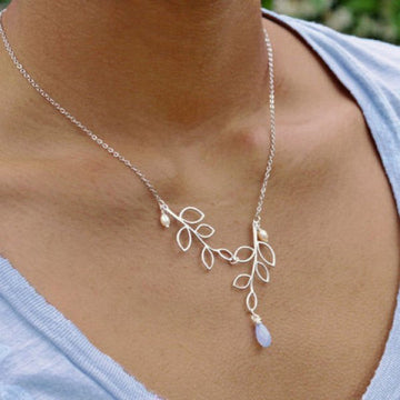 SOLID COLOR LEAF SHAPE OPENWORK NECKLACE