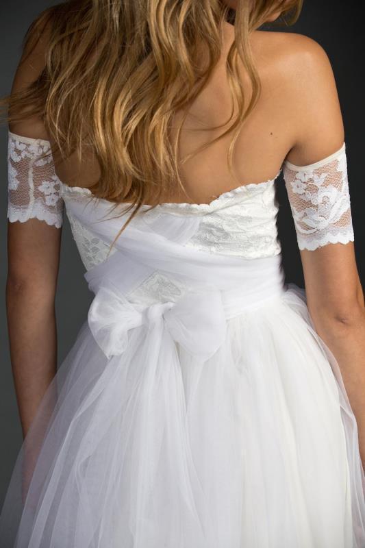 Off-shoulder Lace Pleated Bowknot Floor Grown Long Dress