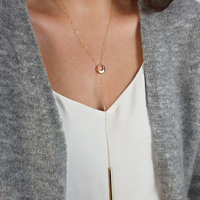 STREET SNAP LOOP FRINGE NECKLACE
