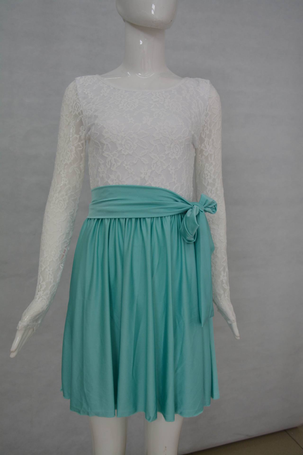 Scoop Long Sleeves Lace Patchwork Flared Pleated Short Dress