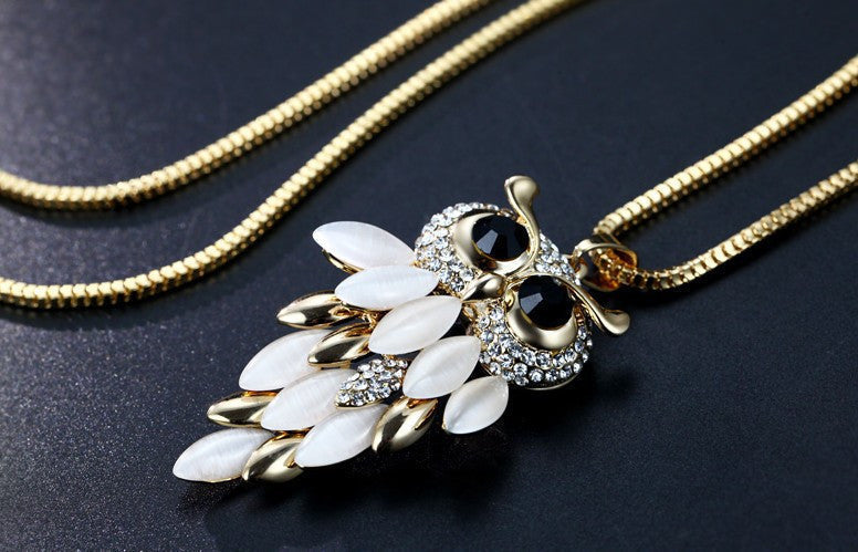 UPSCALE OWL CLOTHING CHAIN EUROPE FASHION PENDANT NECKLACE