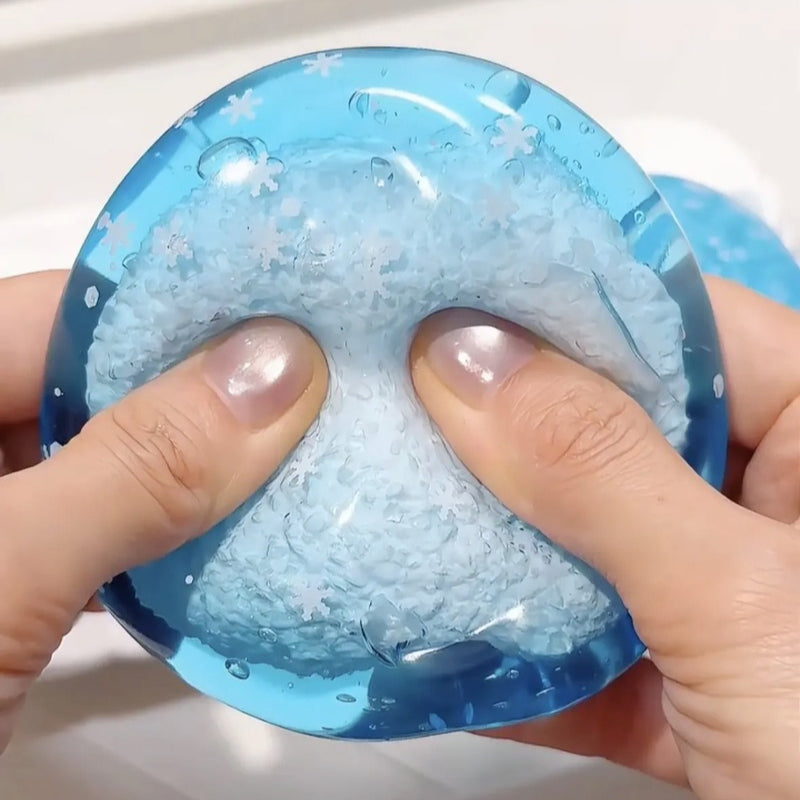 SNOW CRUNCH SAND SQUISHY BALL