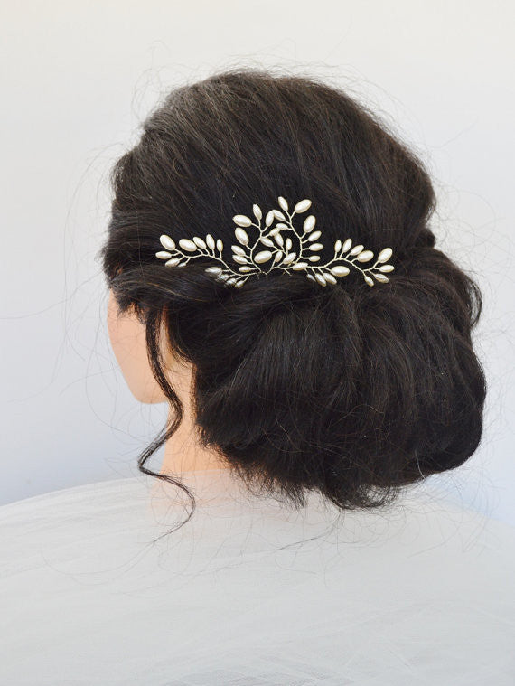 BEAUTIFUL WHITE BRIDE PEARL HAIRPINS