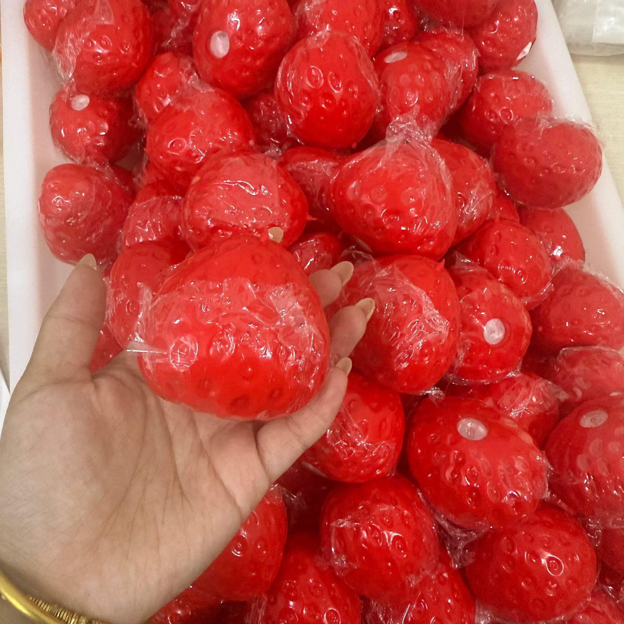 CRUNCHY STRAWBERRY SQUISHY BALL