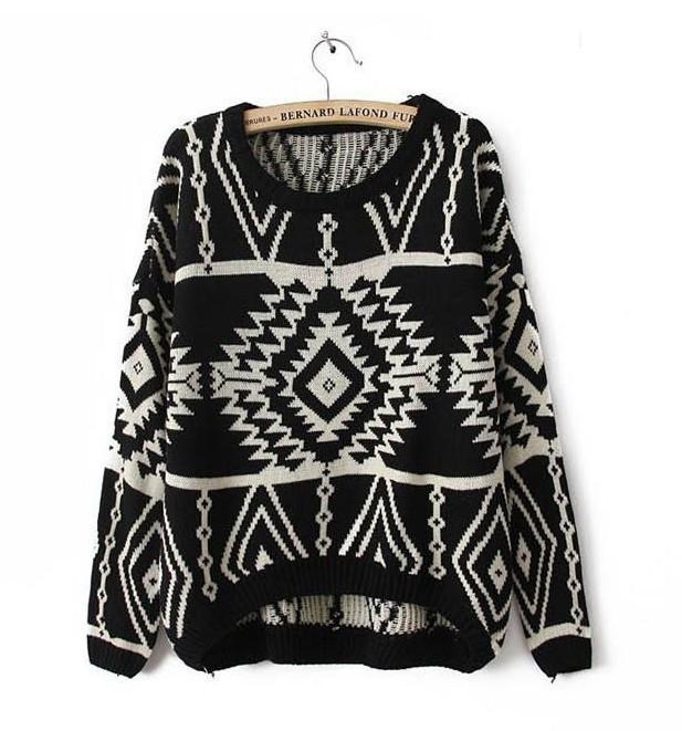 Geometric Argyle Long-Sleeved Loose Knit Scoop Pullover Sweater