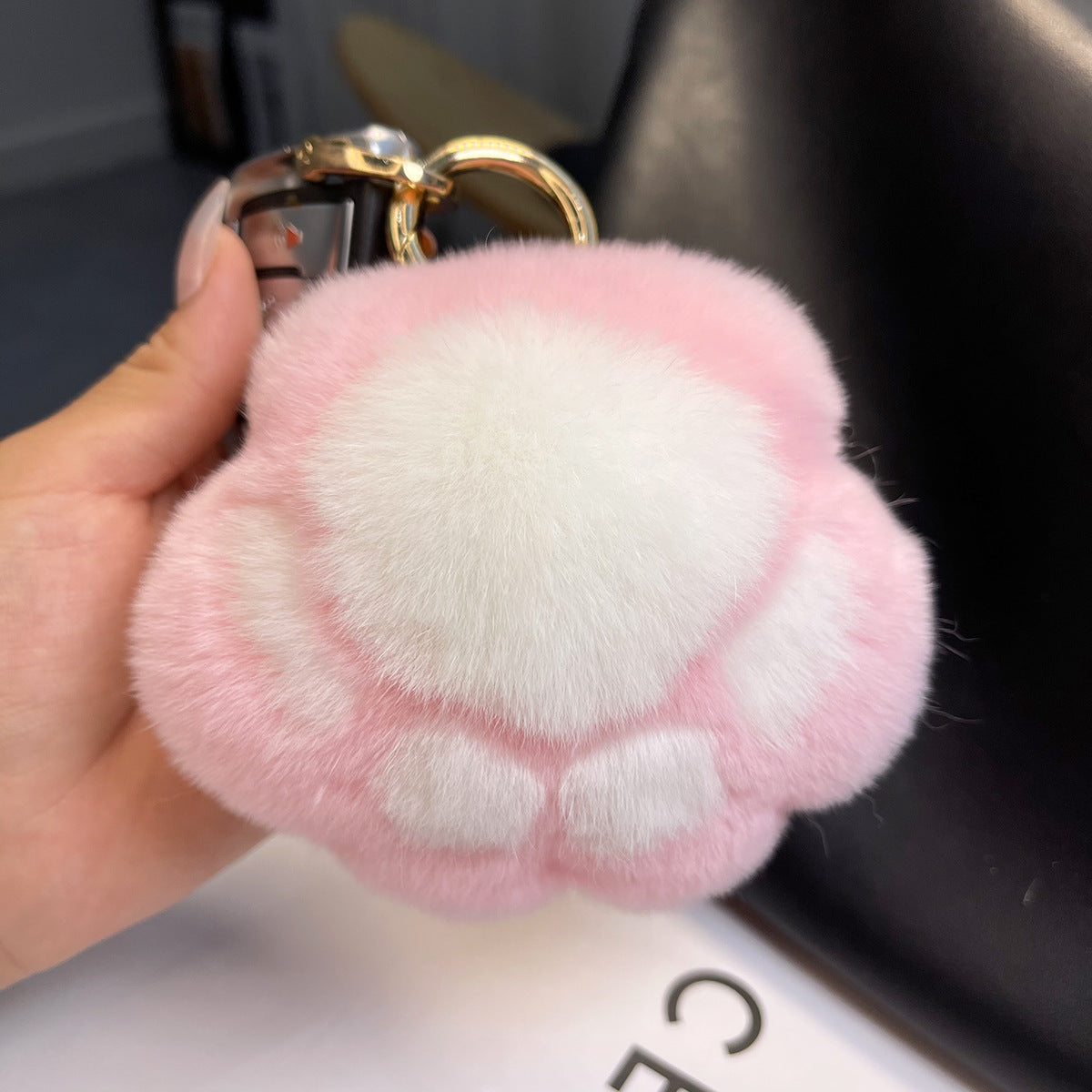 GENUINE REX RABBIT FUR CAT PAW CAR KEYCHAIN ACCESSORY