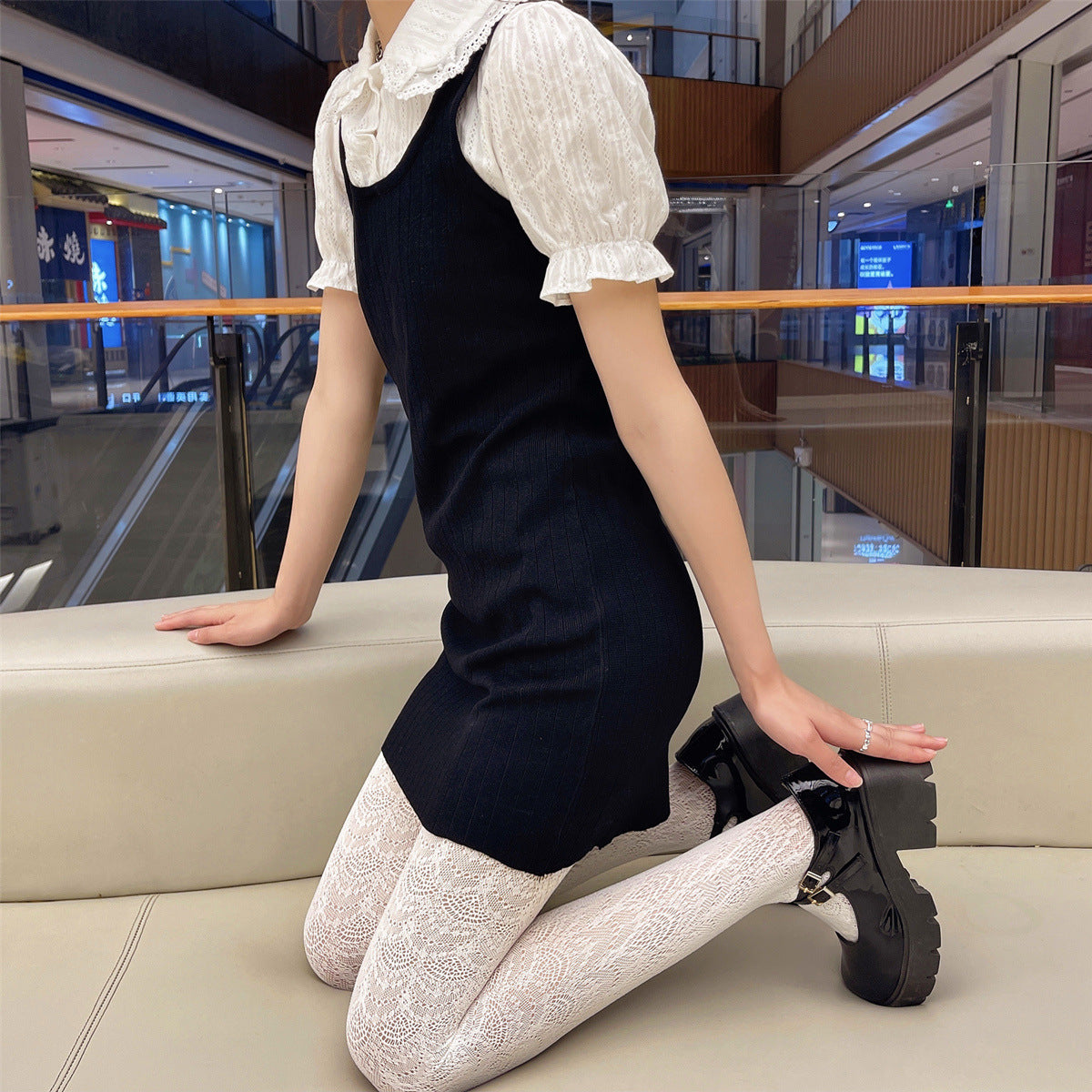 FASHION JACQUARD HOLLOW MESH SOCKS LOLI GIRL BOTTOM PANTYHOSE