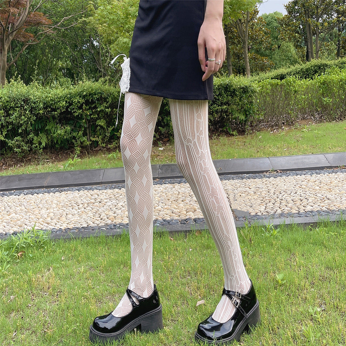 INS JAPANESE AB DIAMOND STRIPED LOVE JACQUARD HOLLOW MESH SOCKS PANTYHOSE