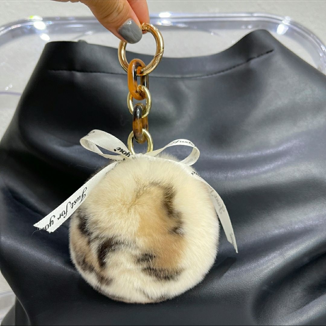REAL SOWBUCK HAIR LEOPARD PRINT HAIR BALL KEYCHAIN AND HAIR BALL HANDBAG ACCESSORY