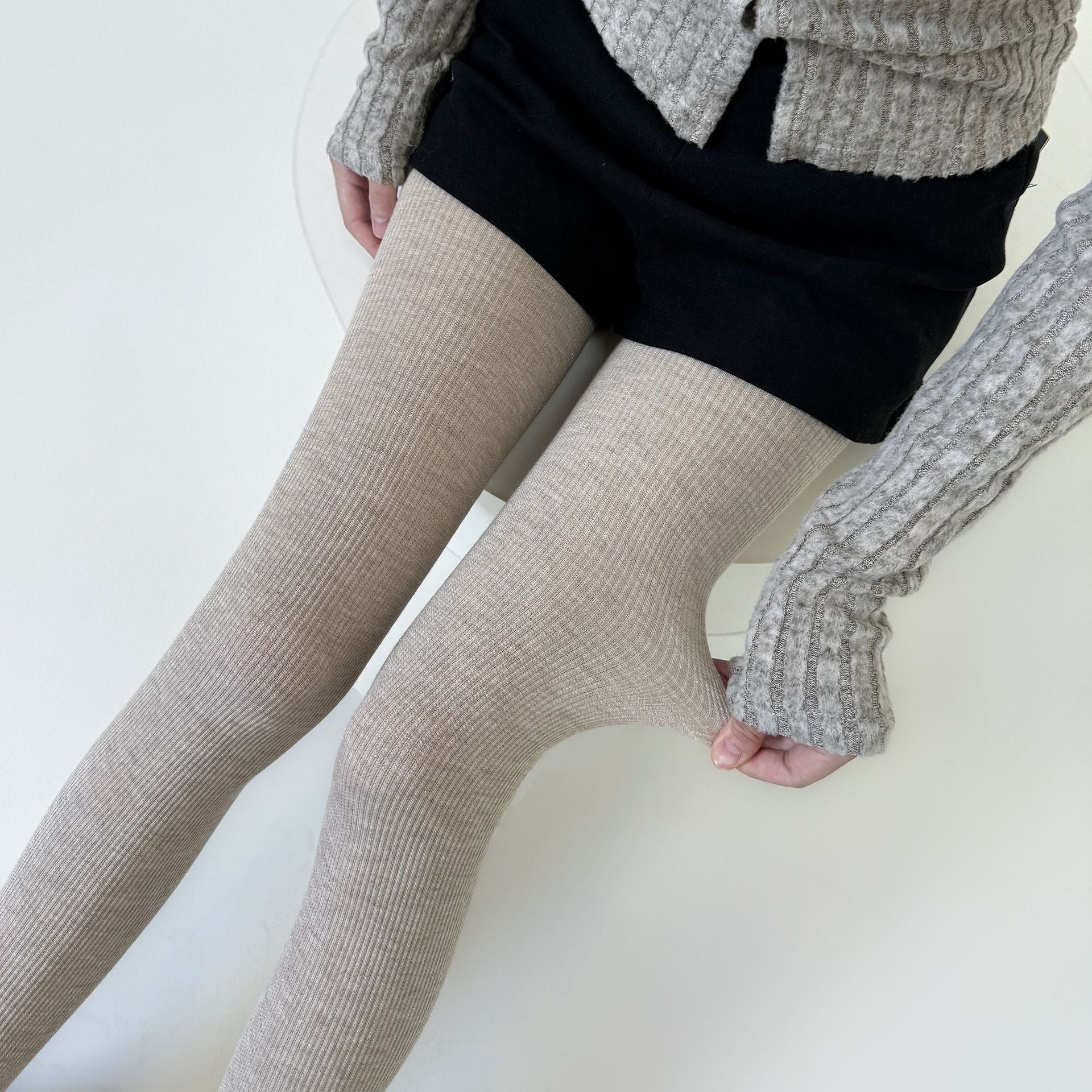 SPRING AND AUTUMN SMALL BRIGHT SILK SLIGHTLY FLASH SILVER SILK MIXED LINE VERTICAL STRIP LEGGINGS PANTYHOSE