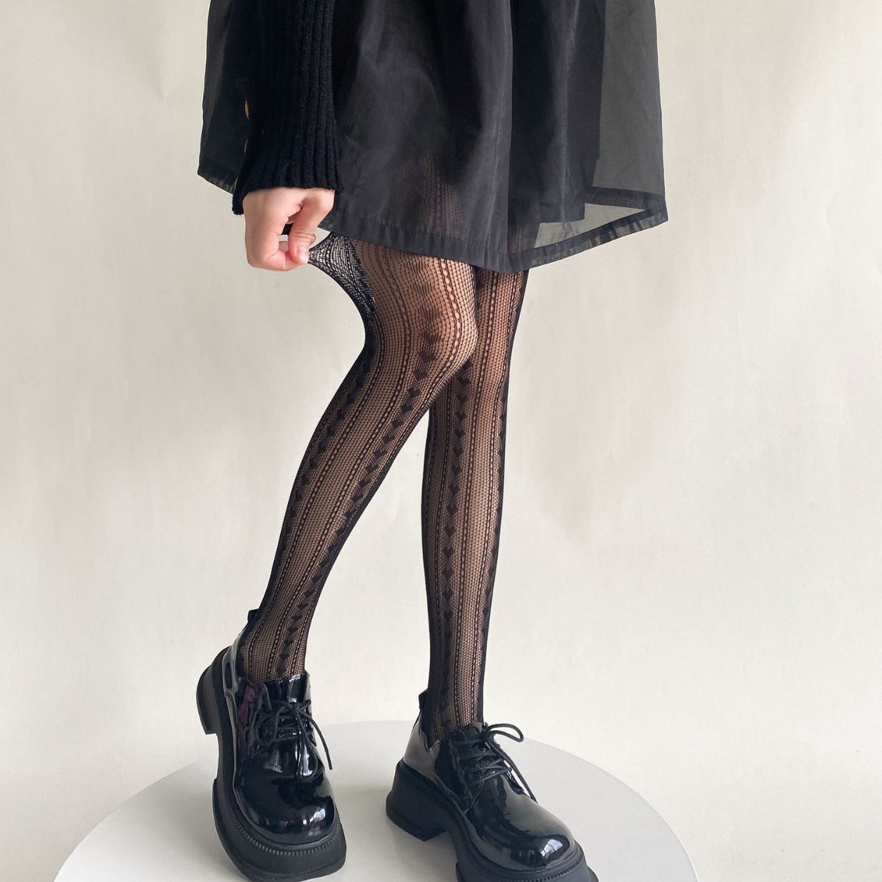 JAPANESE SWEET GIRL LOVE VERTICAL STRIPE RETRO HOLLOW FISHING NET SOCKS BOTTOM PANTYHOSE