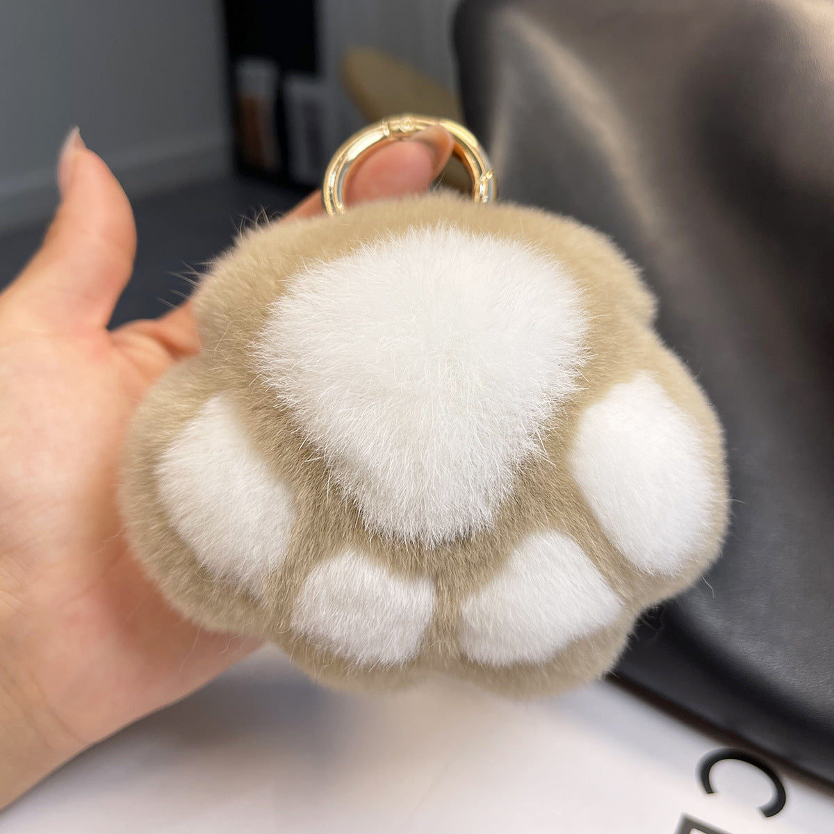 GENUINE REX RABBIT FUR CAT PAW CAR KEYCHAIN ACCESSORY