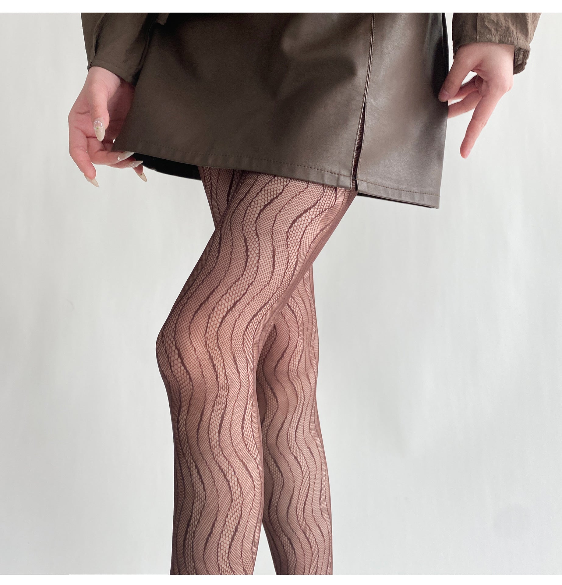 FASHION THIN WAVY JACQUARD LACE HOLLOW PANTYHOSE