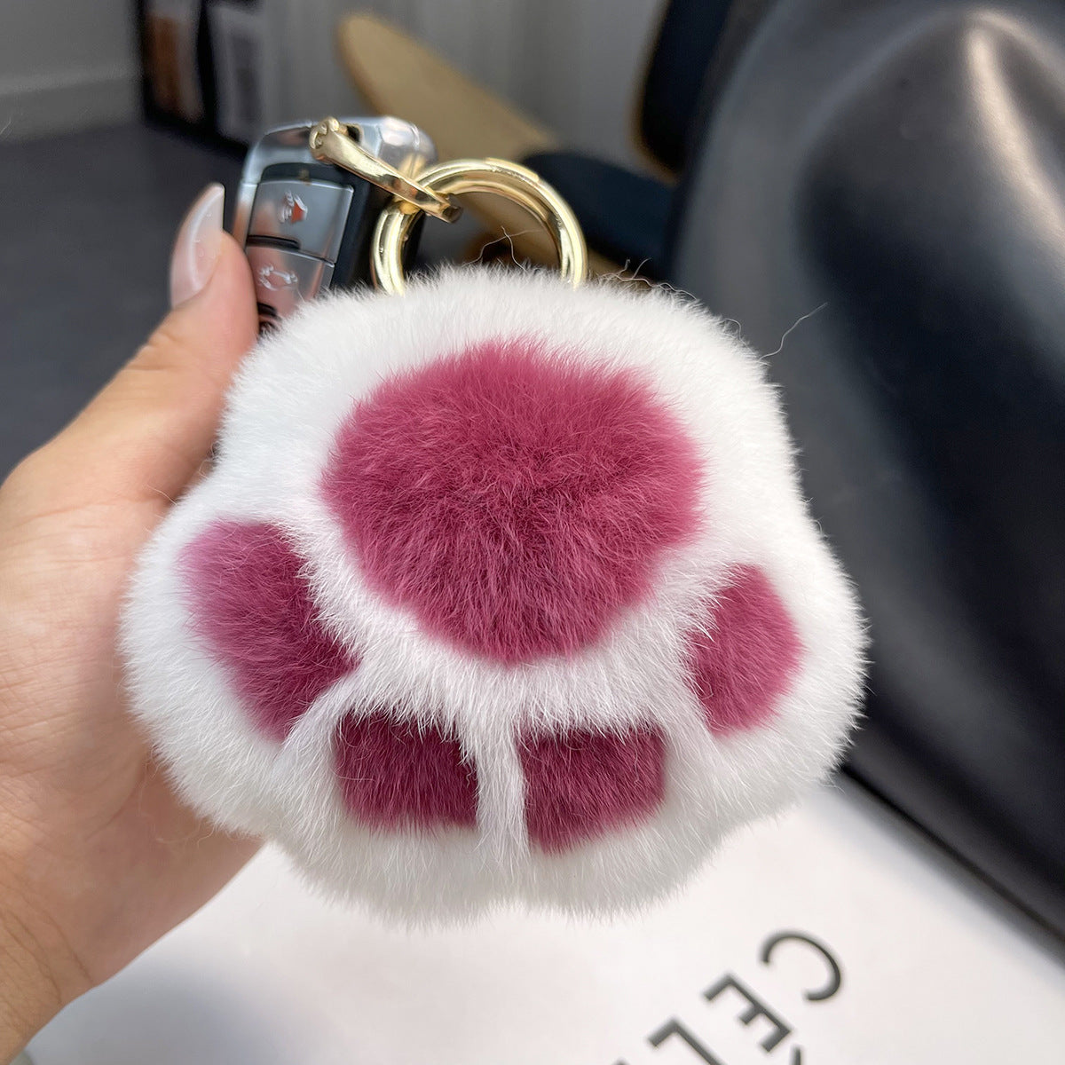 GENUINE REX RABBIT FUR CAT PAW CAR KEYCHAIN ACCESSORY