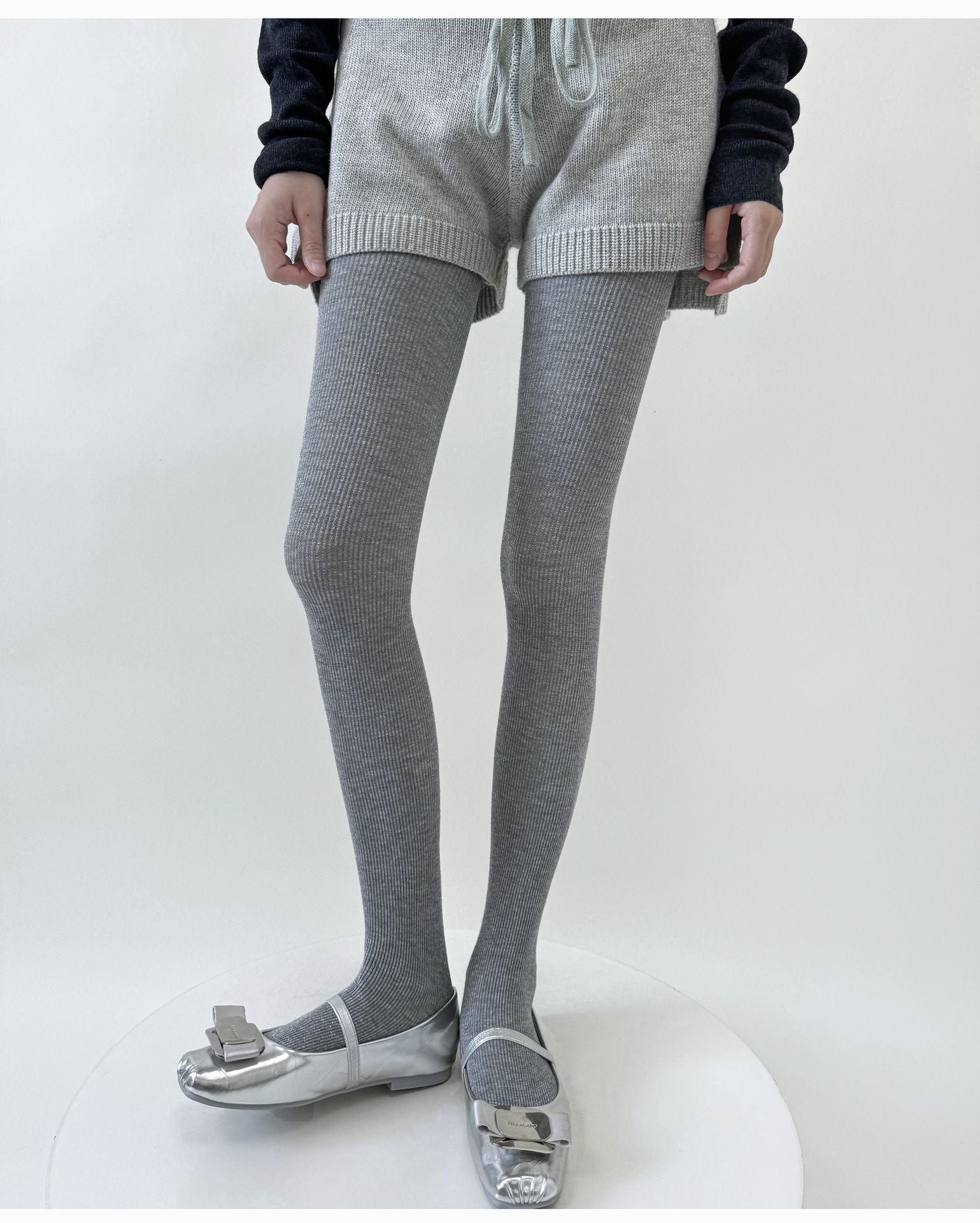 SPRING AND AUTUMN SMALL BRIGHT SILK SLIGHTLY FLASH SILVER SILK MIXED LINE VERTICAL STRIP LEGGINGS PANTYHOSE
