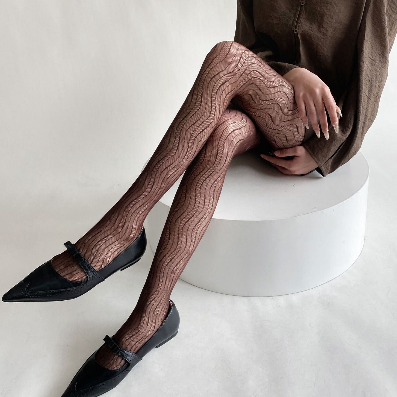 FASHION THIN WAVY JACQUARD LACE HOLLOW PANTYHOSE