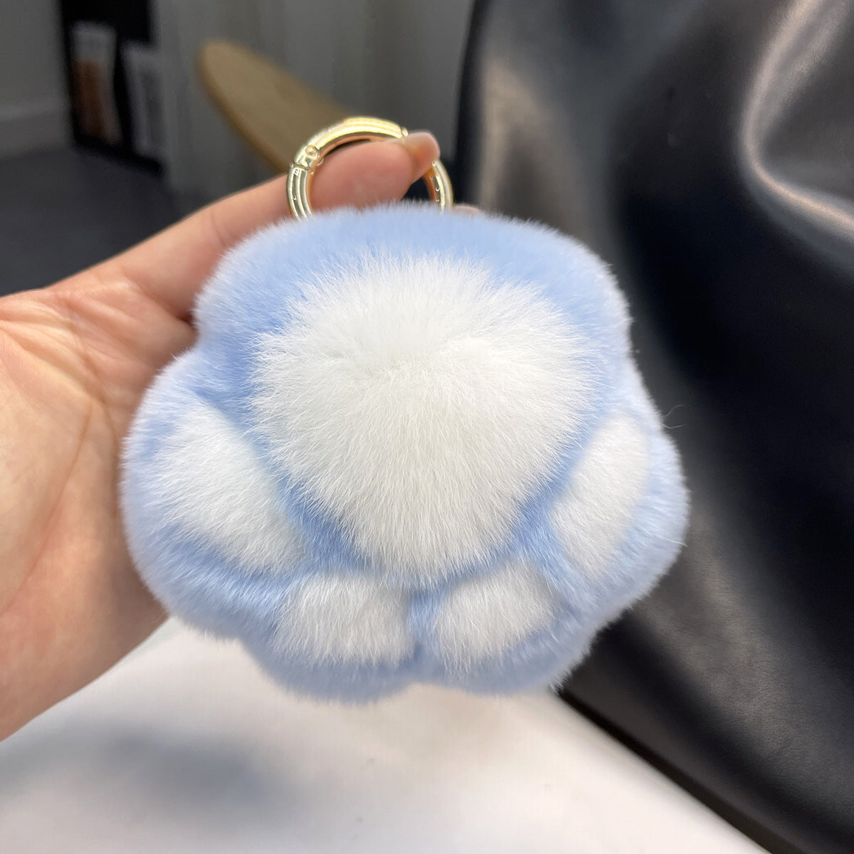 GENUINE REX RABBIT FUR CAT PAW CAR KEYCHAIN ACCESSORY