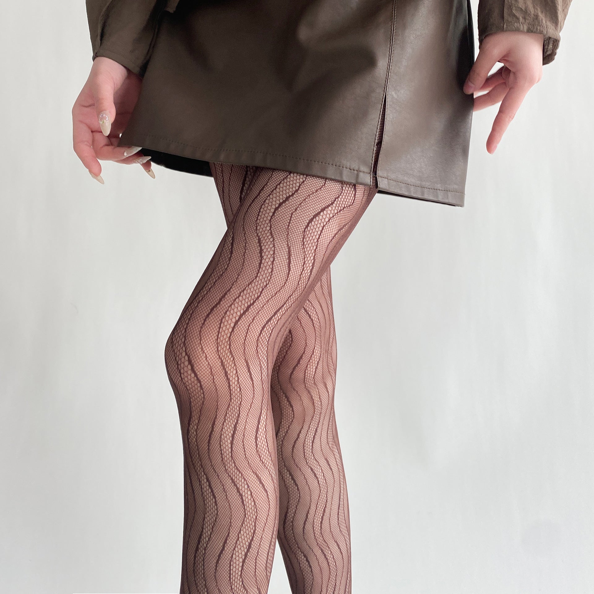 FASHION THIN WAVY JACQUARD LACE HOLLOW PANTYHOSE