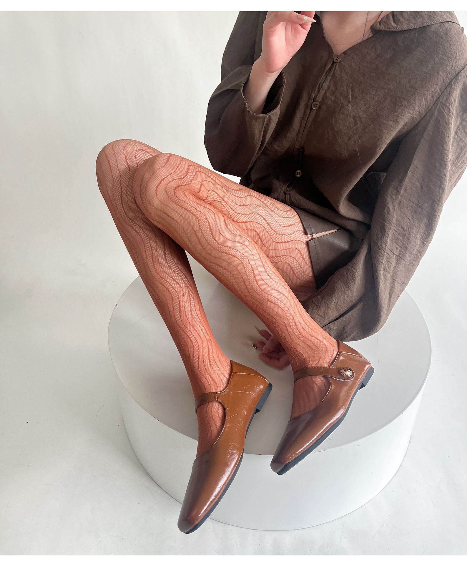 FASHION THIN WAVY JACQUARD LACE HOLLOW PANTYHOSE