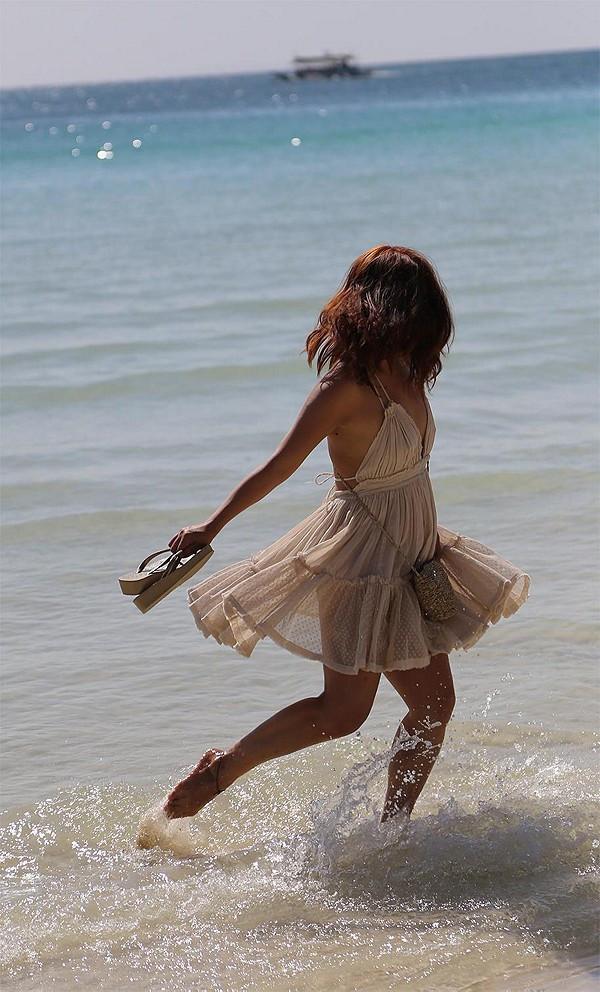 Pure Color Backless Deep V-neck Sexy Short Dress