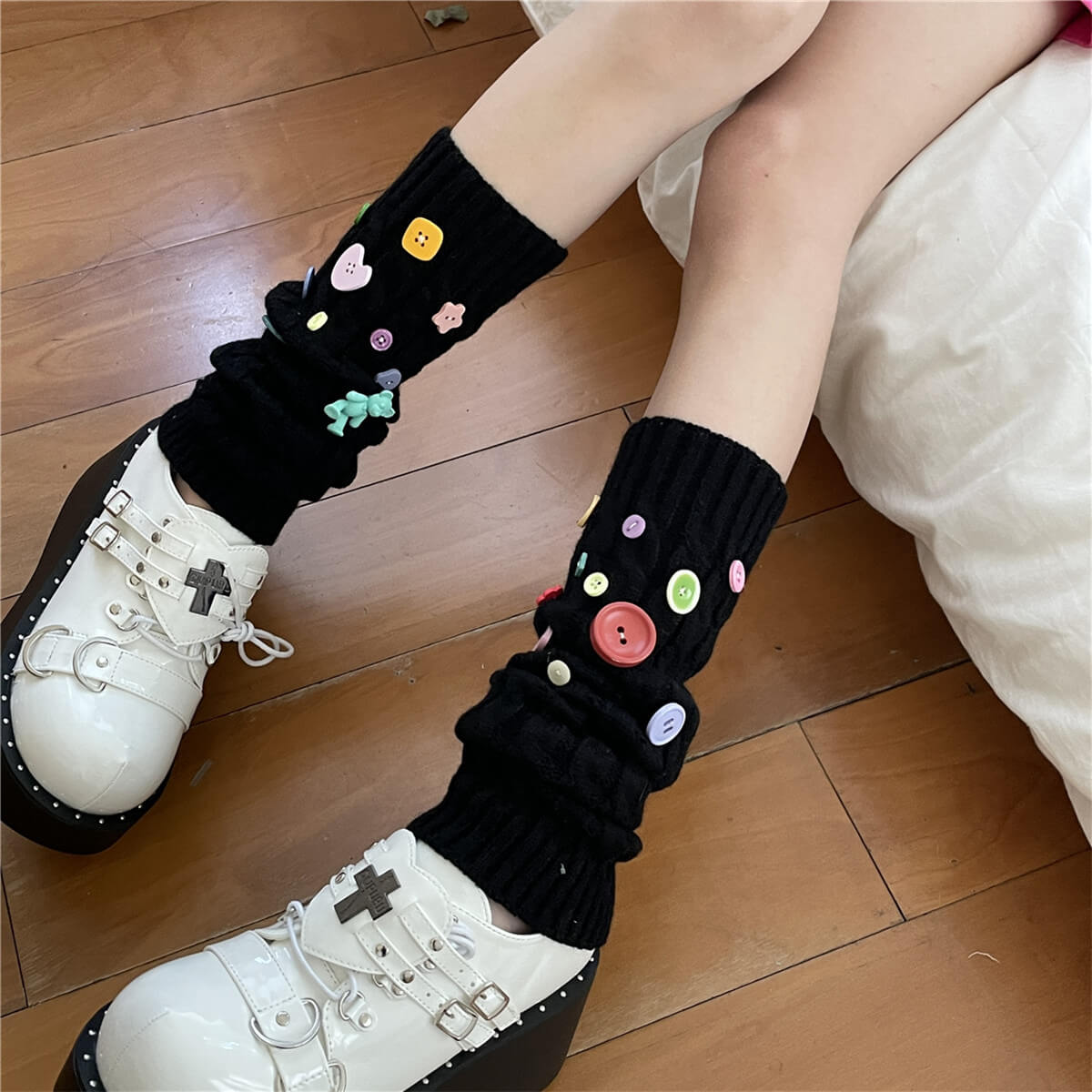 FASHION CANDY BUTTONS LEG WARMERS