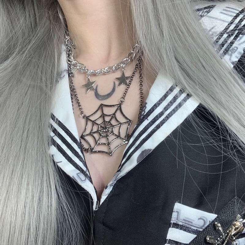 FASHION STARS SPIDER WEB NECKLACE