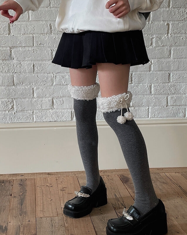 FASHION POMPON THIGH HIGH WARM STOCKINGS