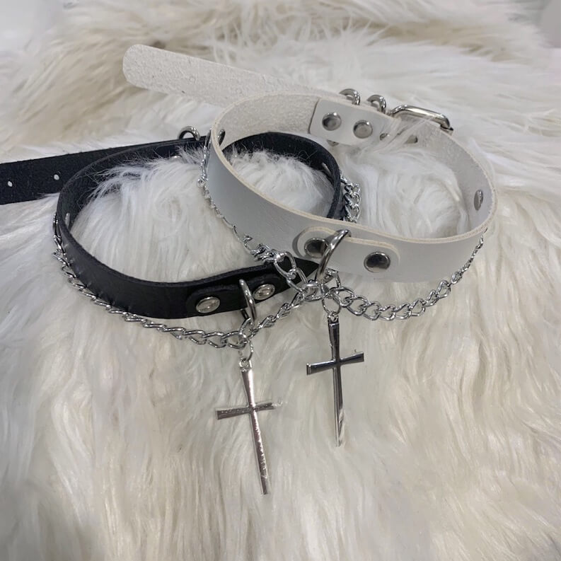 FASHION CROSS CHAIN CHOKER