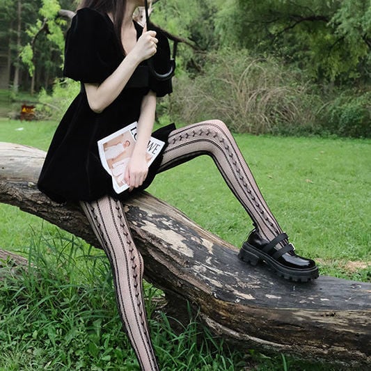 JK BLACK LOVE STRIPE LACE NET SOCKS BOTTOMED SOCKS HOLLOWED OUT FISHING NET SOCKS