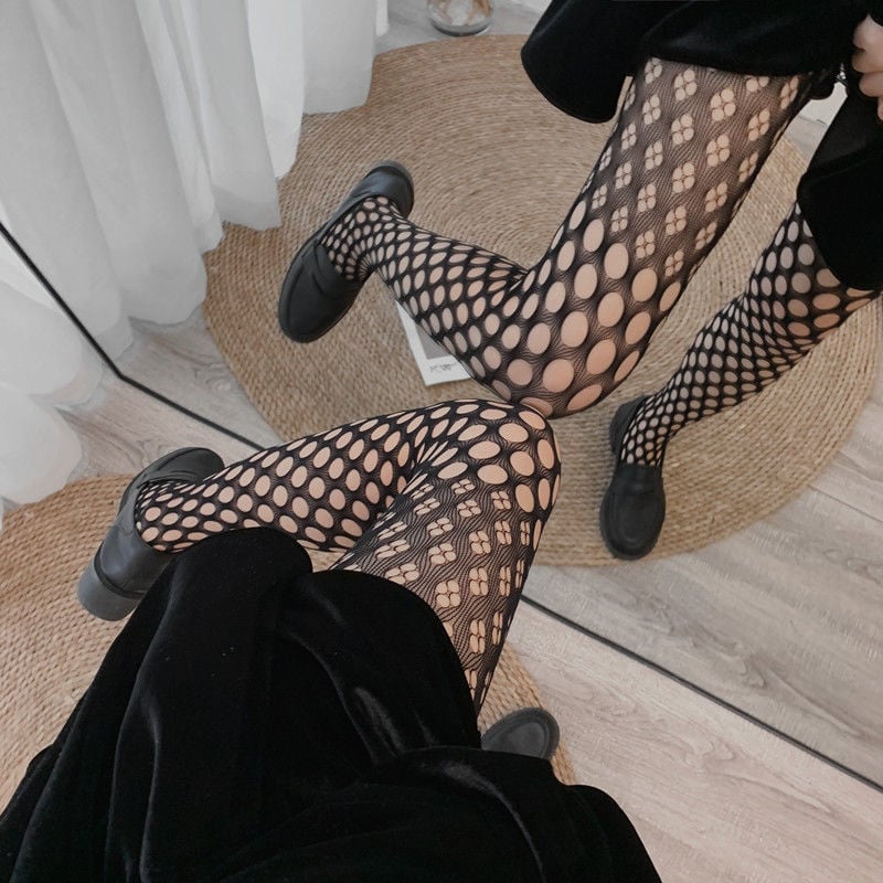 HOLLOW FOUR-LEAF CLOVER FASHION ALL-MATCH BOTTOMING PANTYHOSE