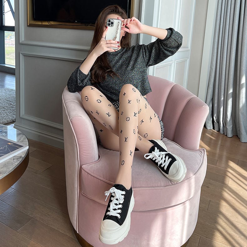 BLACK LETTER SILK STOCKINGS FASHION SILK STOCKINGS THIN ANTI HOOK SILK L LETTER FEMALE STOCKINGS